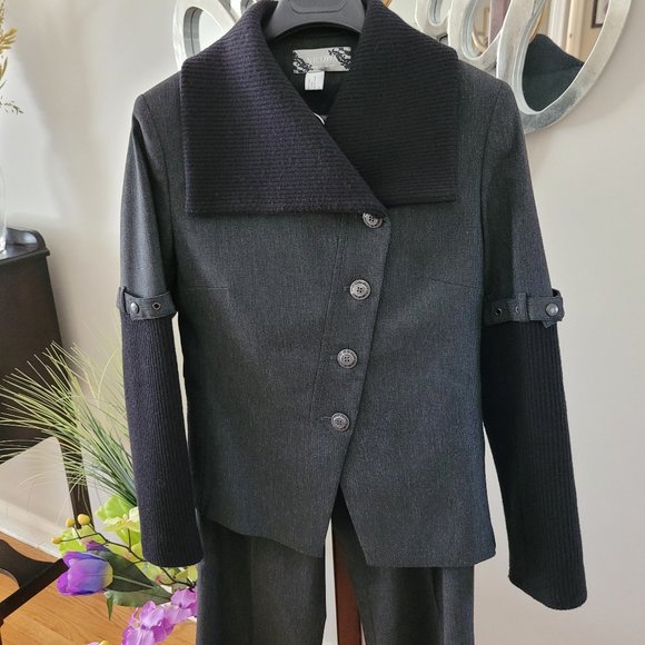 Nicowa Taupe and Black Wide Leg Pant Suit US 6 - Picture 2 of 16